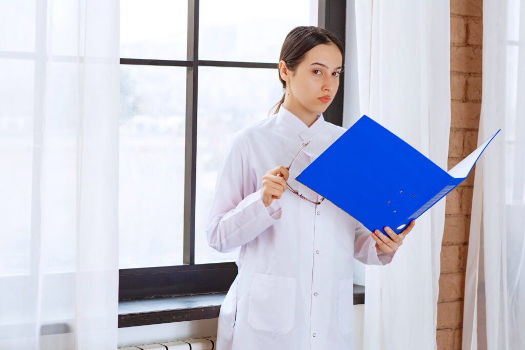 Livro-caixa para médicos: por que ele é importante
