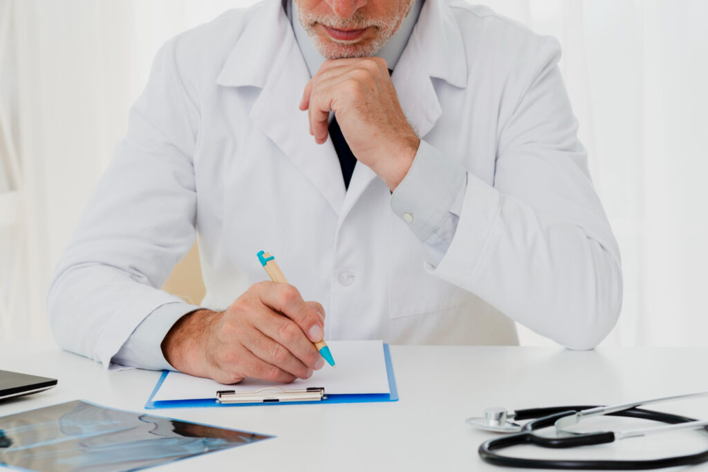 Planejamento tributário para médicos: como pagar menos impostos de forma legal?