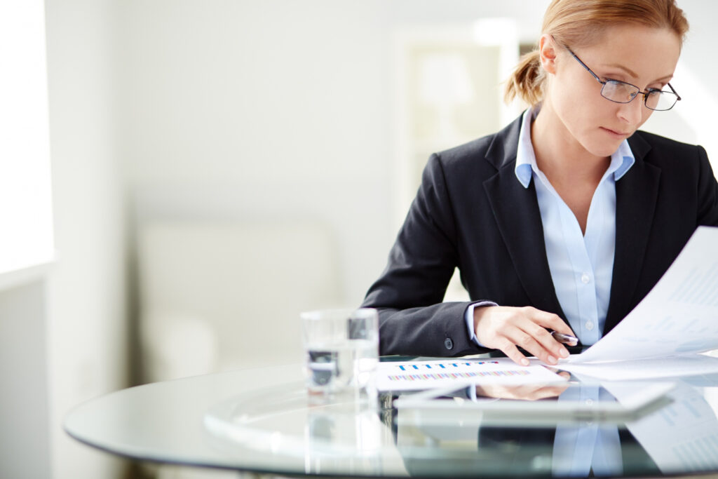 Contabilidade para advogados: como organizar o CNPJ e emitir nota fiscal corretamente
