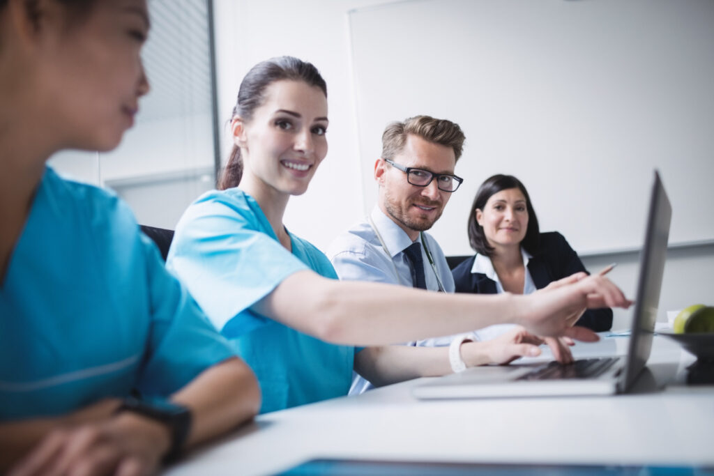 Como a contabilidade ajuda médicos e dentistas a se posicionarem como empresa